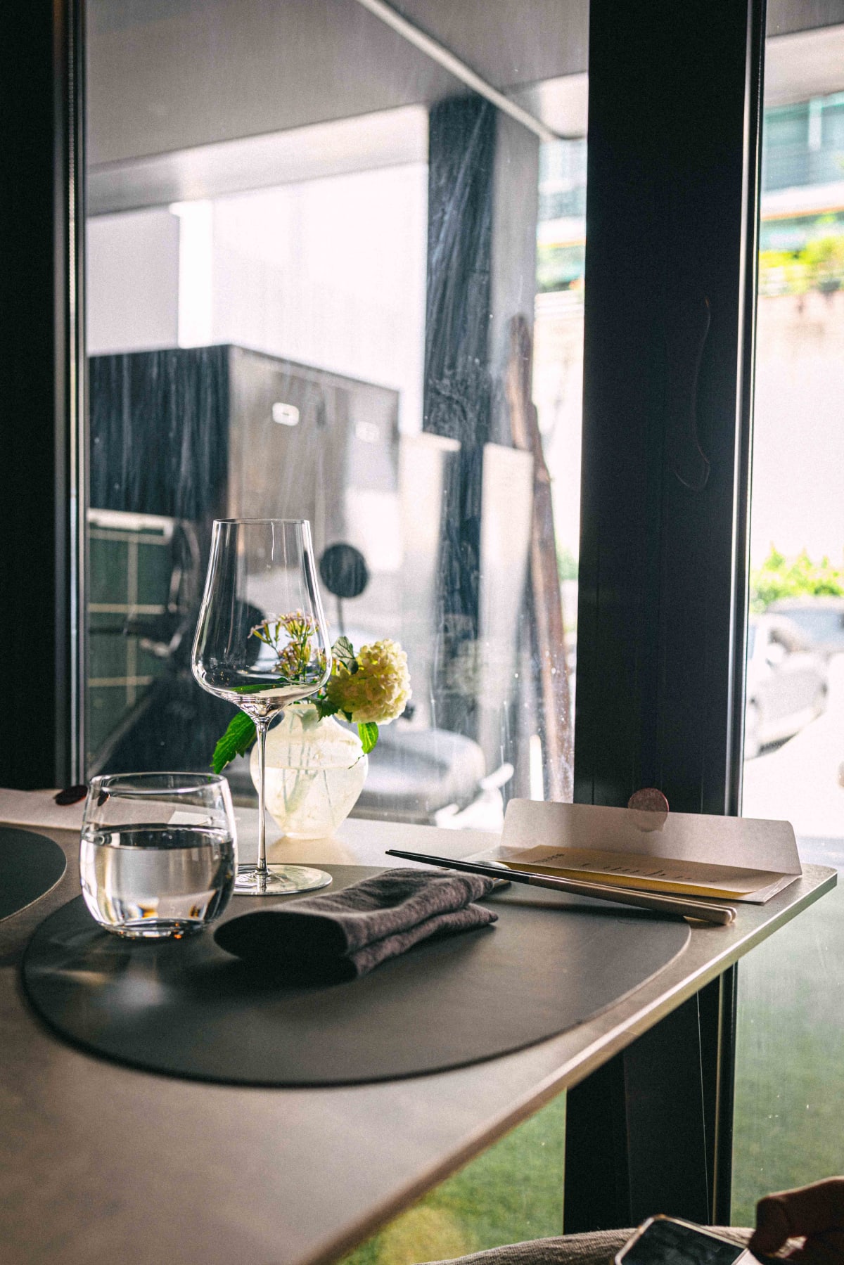 Exquisine, Seoul: the window table, with the quiet street outside