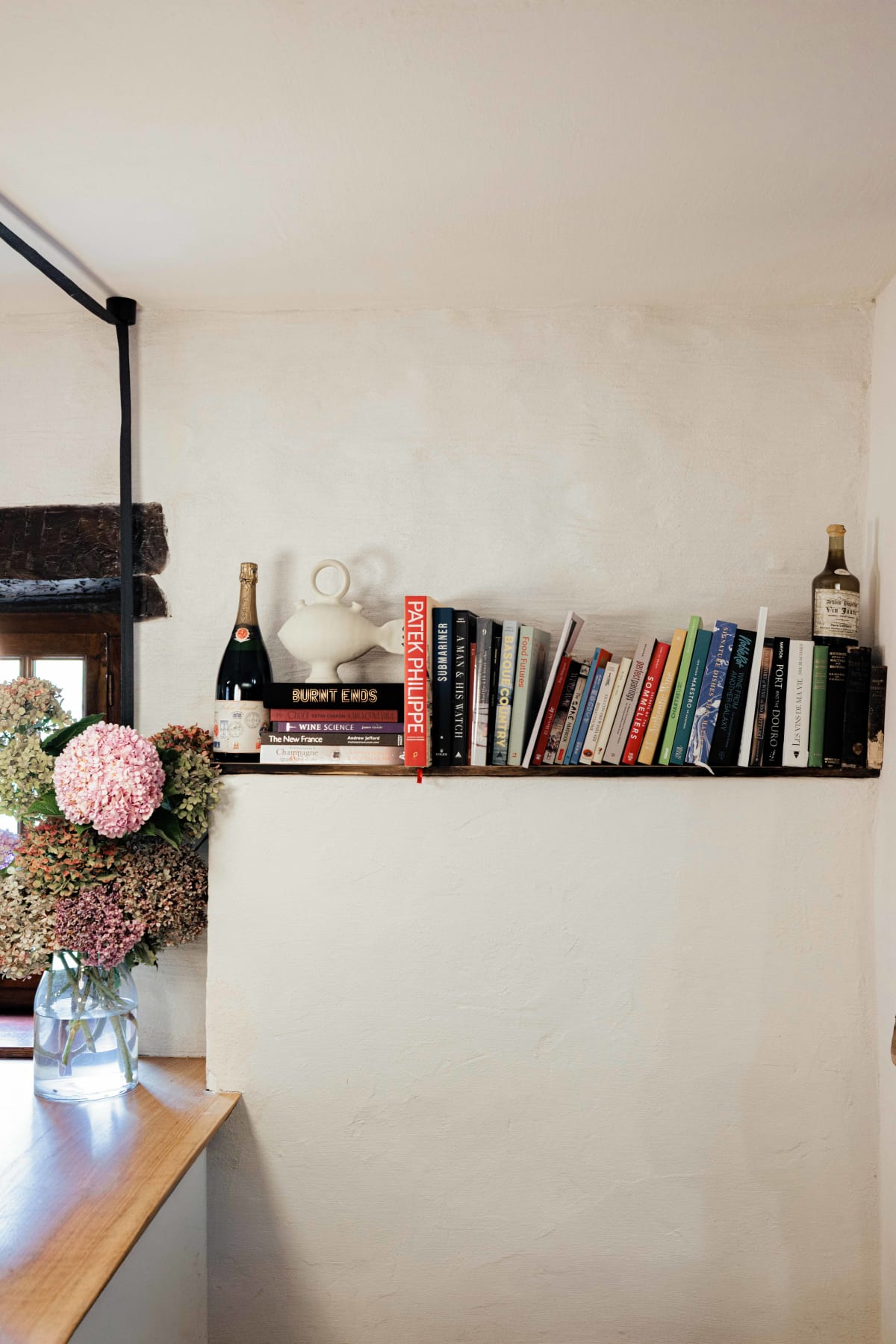 Asador Etxebarri, Axpe: a Burnt Ends book on the dining room shelf