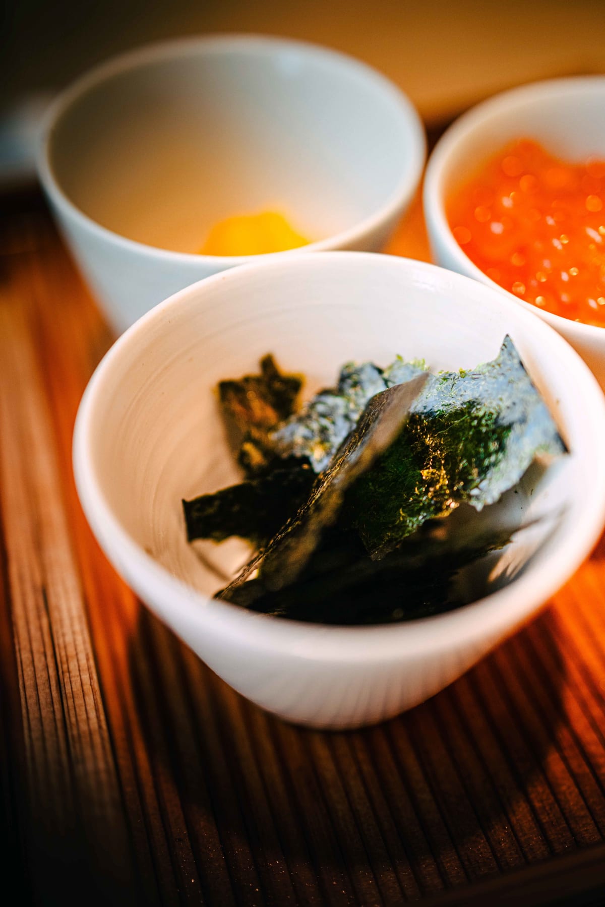 Matsukawa, Tokyo: the ikura and the other toppings in their small cups