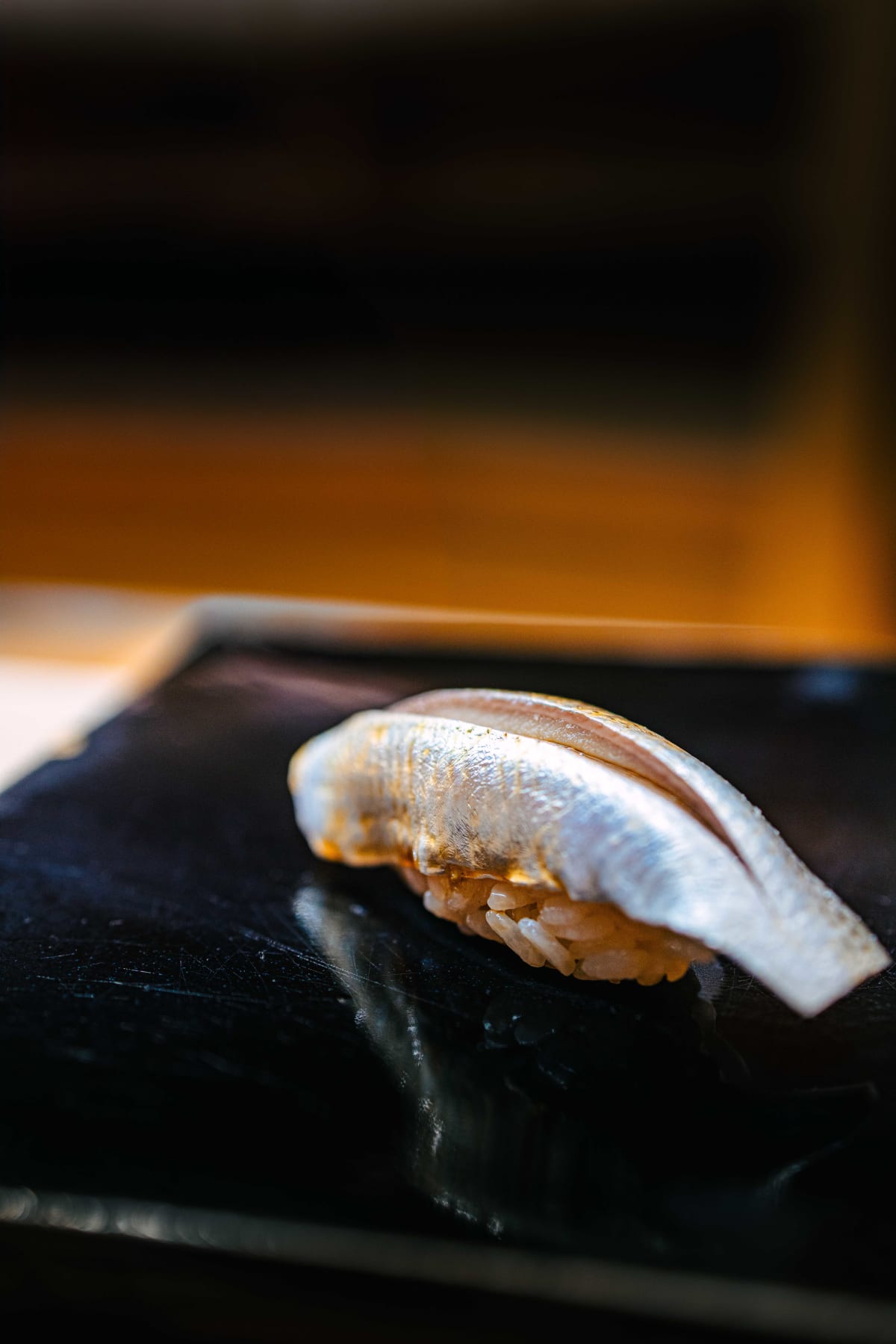 Nihonbashi Kakigaracho Sugita, Tokyo: the kohada up close, the silver skin pressed over the shari