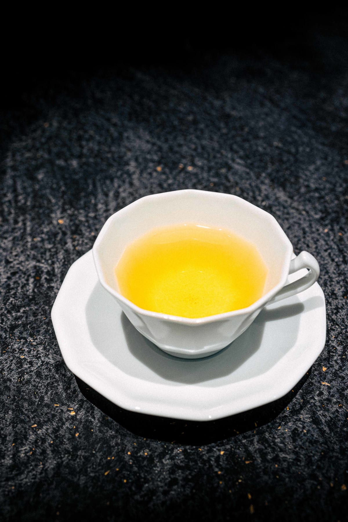 Florilège, Tokyo: one more cup of tea, in a white faceted cup