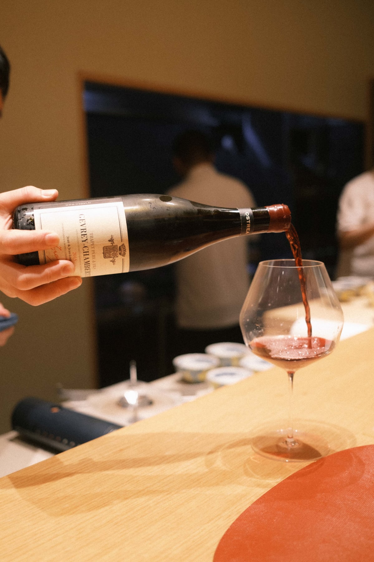 Mitou, Seoul: pouring the Trapet Gevrey-Chambertin