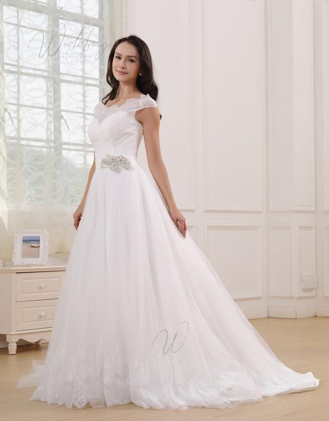 Della Plus Wedding Dreams Delivered
