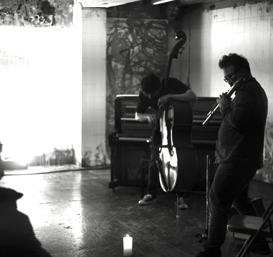Improvised music session in Seoul experimental space