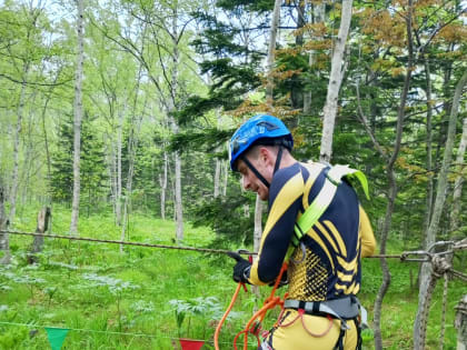 Полоса препятствий для туристов
