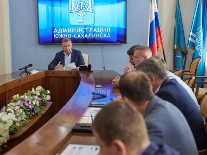 Сергей Надсадин поручил провести служебное расследование по факту нарушения сроков выполнения капремонта дворов