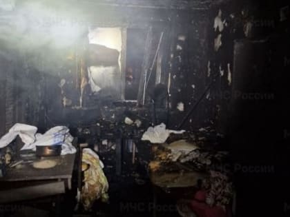 17 пожарных тушили огонь в одной из квартир Южно-Сахалинска