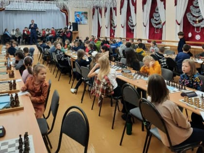 Три сахалинских шахматиста познакомились со «Снежной королевой»