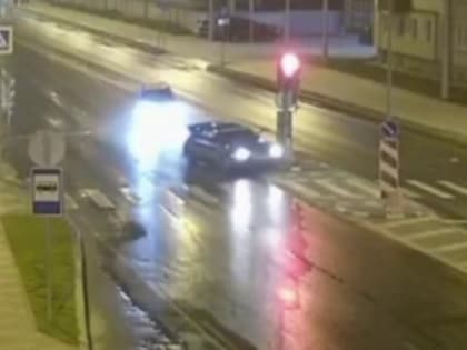 Выключил фары: ночью в Южно-Сахалинске столкнулись два автомобиля