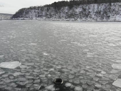 Спасатели Морспасслужбы нашли потенциально опасное затонувшее судно на Сахалине