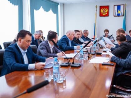 Члены молодежного парламента будут работать под опекой сахалинских депутатов