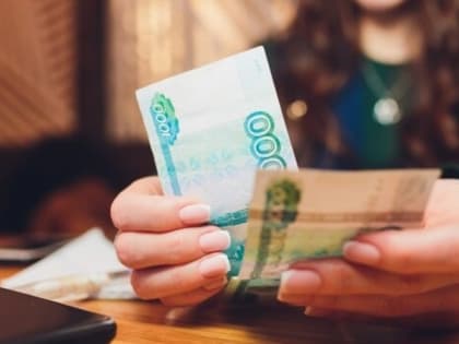 Аванс неприятно удивит: юрист рассказал, как новогодние праздники отразятся на зарплате
