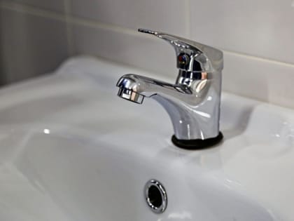 Долинская компания получит штраф за грязную воду в домах жителей села Взморье