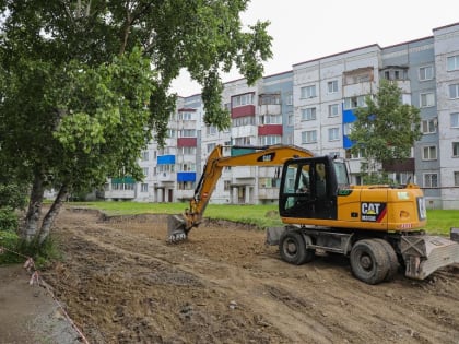 В Южно-Сахалинске набирает обороты ремонт дворов