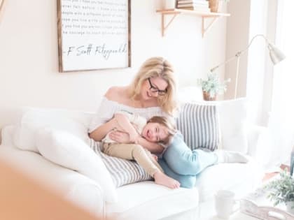 Мамам помогли с работой и покупкой лекарств после обращения к губернатору на Сахалине