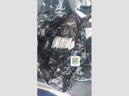 Сахалинские инспекторы ГИБДД задержали девушку водителя с наркотиками