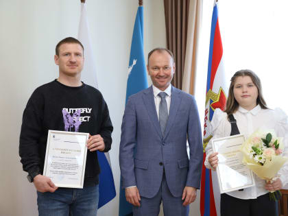 Министр поздравил спортсменку с победой