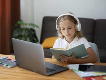 Сахалинские школы переведены на дистанционку