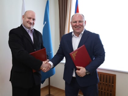 Подписано соглашение о сотрудничестве по развитию футбола на Сахалине