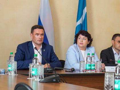 В Корсакове наградили победителей конкурса «Мой самый цветущий двор»