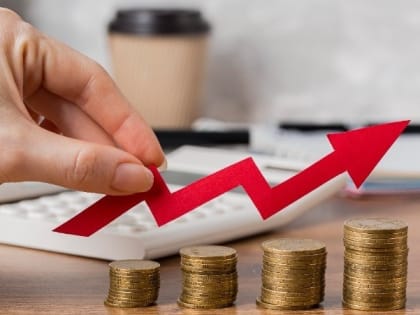 Бюджетники на Сахалине получили прибавку к зарплате в 2024 году