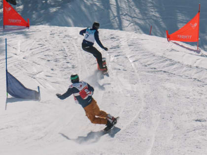 На Сахалине определили победителей Кубка России по парасноуборду