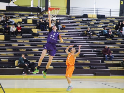 В Южно-Сахалинске проходят региональные соревнования по «КЭС-БАСКЕТ»