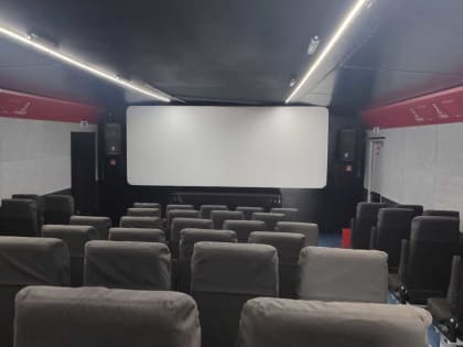Для жителей Дальнего заработал современный кинозал