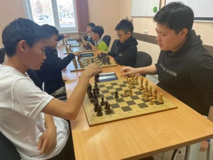 Дмитрий Ден выиграл традиционный блиц