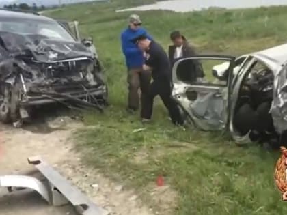 Два человека погибли в страшной аварии на юге Сахалина