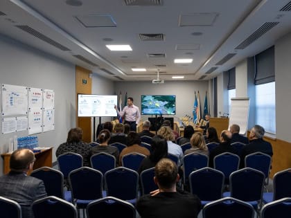 Главы из разных районов области обучаются в школе мэров в Южно-Сахалинске