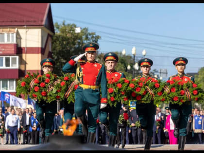 Сахалинское отделение «Молодой Гвардии» провело праздничное шествие в честь Дня Победы над милитаристской Японией и окончания Второй мировой войны