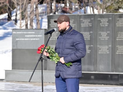 Депутаты почтили память воинов–интернационалистов