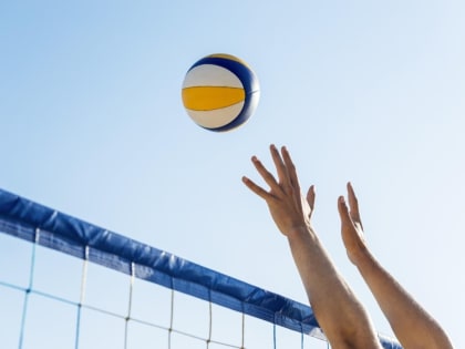 В Охе любителей активного образа жизни ждут на открытом турнире по волейболу