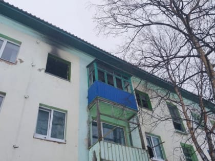 Сильный пожар в сахалинском Шахтерске унес жизнь человека