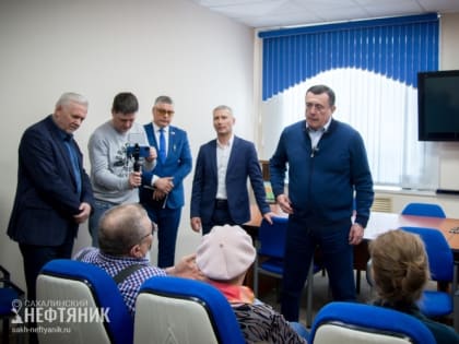 Губернатор Валерий Лимаренко встретился с охинскими проводниками здоровья