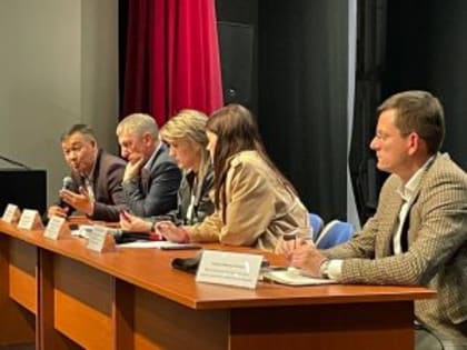 Депутат КПРФ помог жителям Корсакова достучаться до МИНТРАНСА