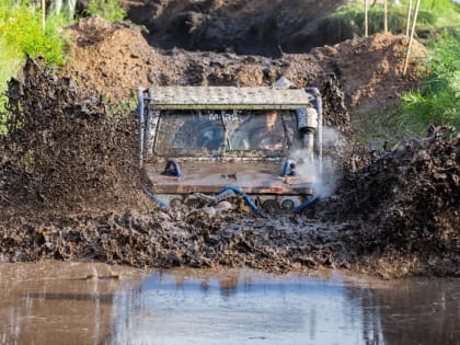 Любители внедорожной езды соберутся на этап Rainforest Challenge в селе Лесном на Сахалине