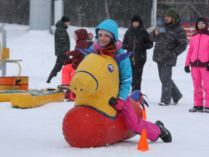 Кёрлинг + эстафета = «Веселые старты»