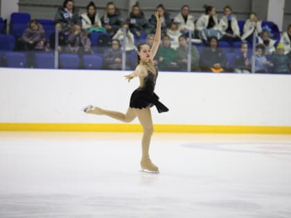 В Южно-Сахалинске определили сильнейших по фигурному катанию на коньках