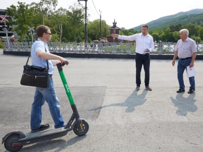 В городском парке теперь действуют ограничения скорости для электросамокатов