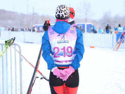 Троицкий лыжный марафон пробежали около 200 сахалинцев