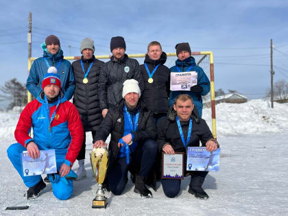 Тымовчане выиграли турнир по футболу на снегу