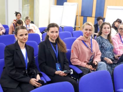 Обучение в "Медиашколе: Дальневосточный репортер" прошли сахалинские журналисты