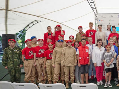 Развитие молодежного предпринимательства сегодня обсудили южносахалинцы на встрече с Сергеем Надсадиным