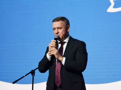 Жительниц Южно-Сахалинска поздравляют с Международным женским днем