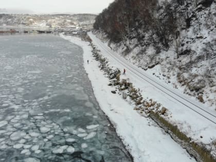В заливе Анива было обнаружено потенциально опасное затонувшее судно