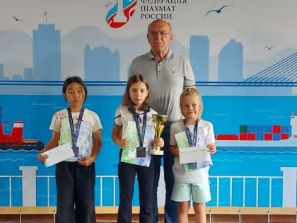 Медали у моря, или каждой сестре – по бронзе