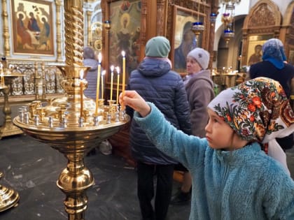 В Неделю 4-ю поста архиепископ Никанор совершил Литургию в нашем соборе