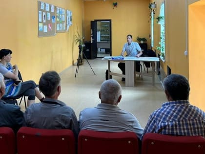 Жители Корсаковского района выбирают инициативные проекты благоустройства своих сел